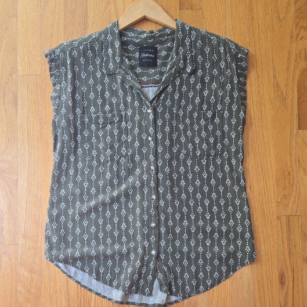 Jachs Sleeveless Button Down Shirt